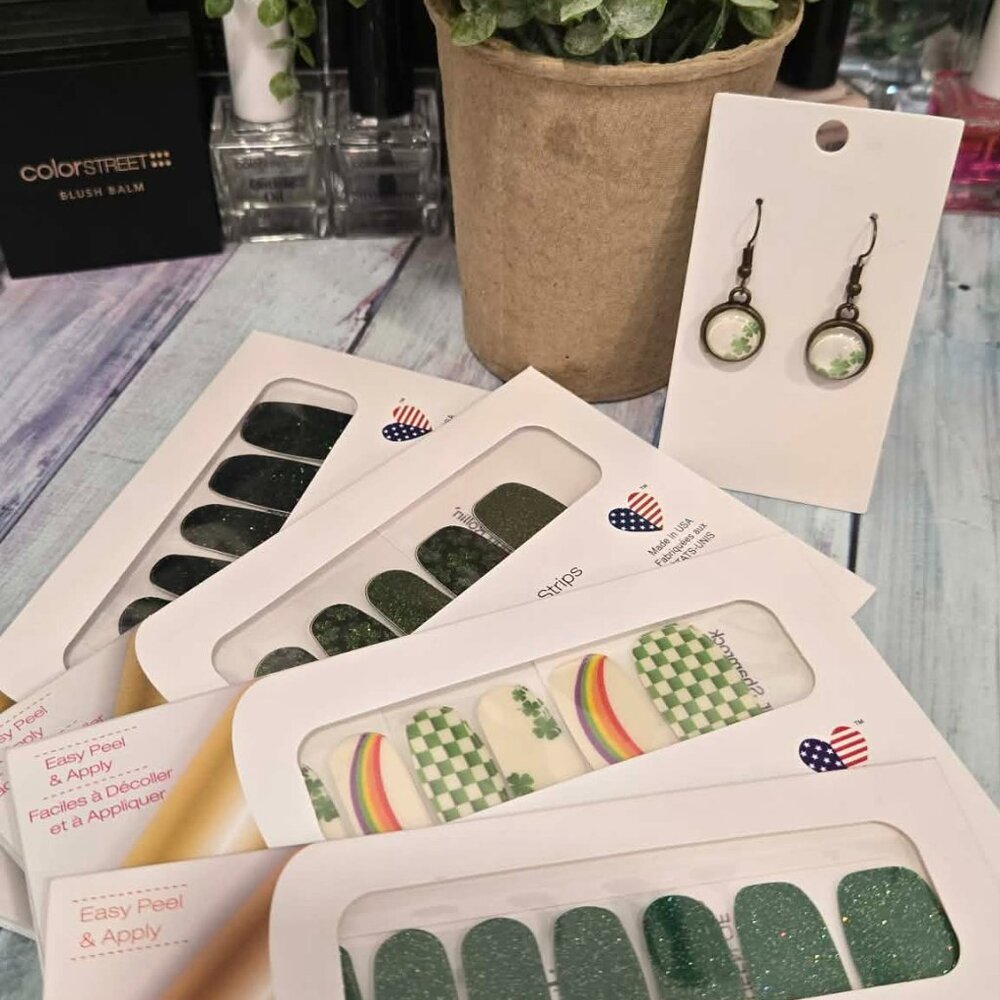 Color Street St. Patrick's Day Press On Nail Design